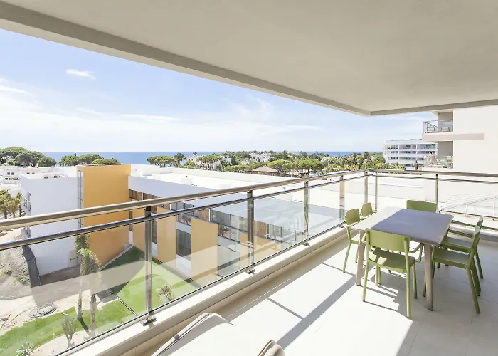 Alfagar Aparthotel 4*