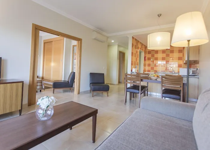 Alfagar Aparthotel 4*